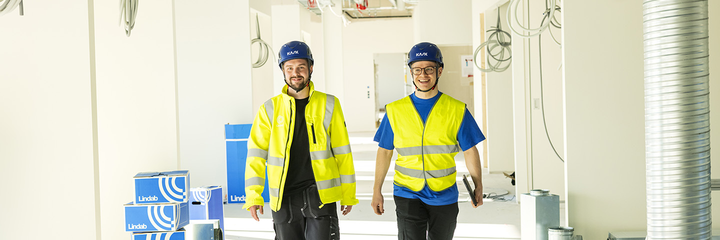 Lindabin työntekijät työmaalla