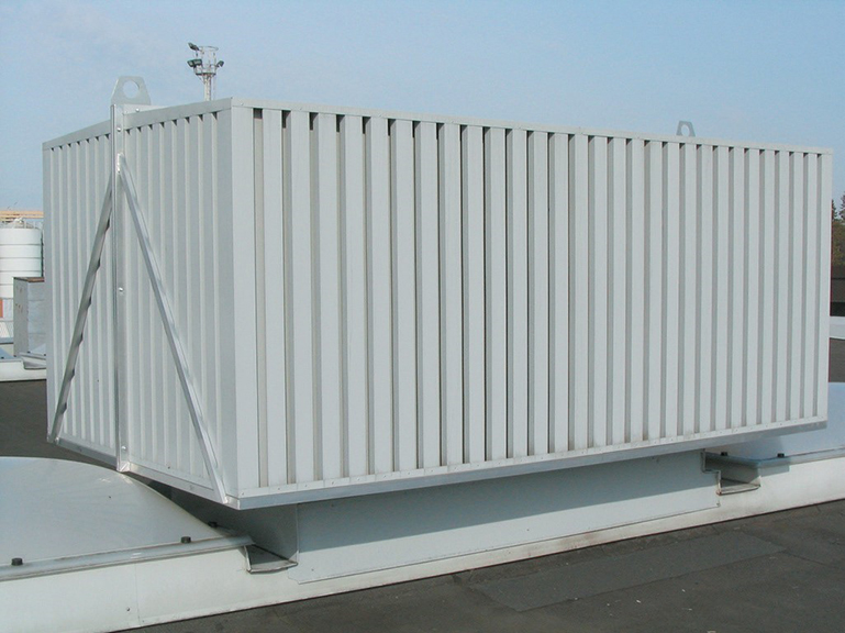 Lumiksen kattoasennus-malli katolla